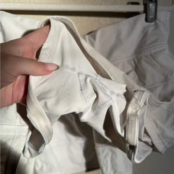 Lululemon pace rival skirt size 8 in‎ white - Image 5