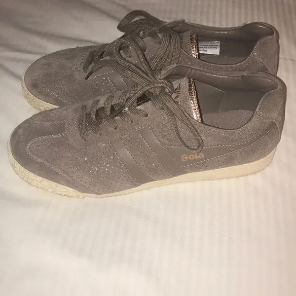 Gola Harrier Taupe with rose gold, mismatched size - Image 3