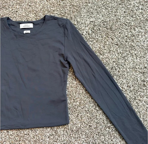 Aritzia Babaton Contour Top Crop - Image 4