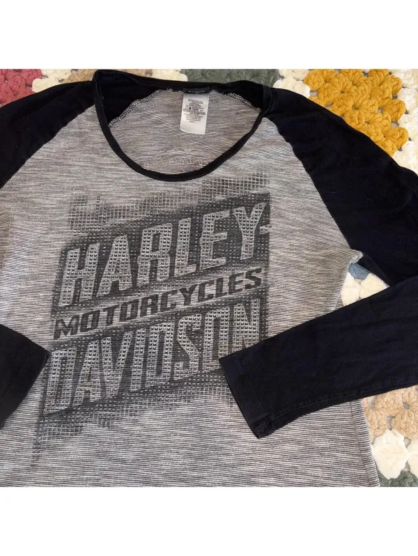 Harley-Davidson Motorcycles Woman’s L Madison Wisconsin Long Sleeve Raglan Tee - Image 4