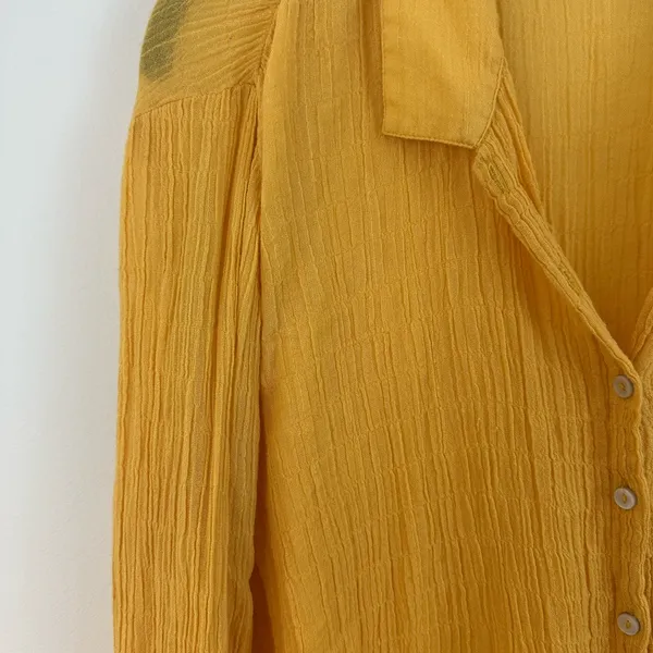 Aerie Casual Lightweight Yellow Button-Down Women's Top Size Medium - Image 2