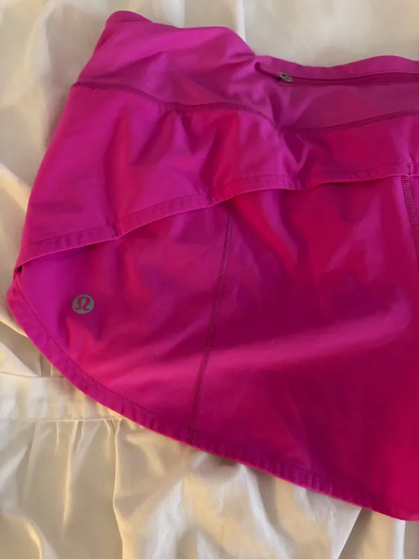Lululemon Speed Shorts 2.5" - Image 3