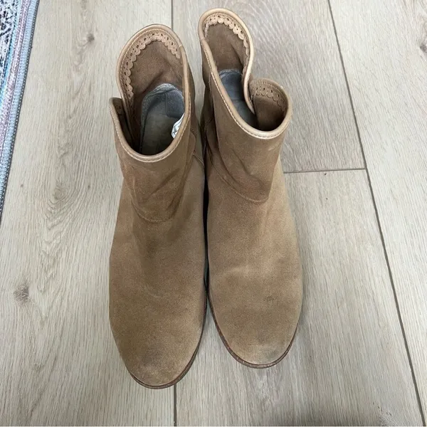 UGG Australia Darling Suede Ankle Boots Chestnut Size 11 - Image 3