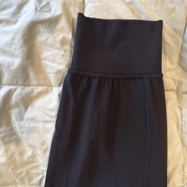 lululemon navy Black leggings Size 2 With Banded Bottom - Image 6