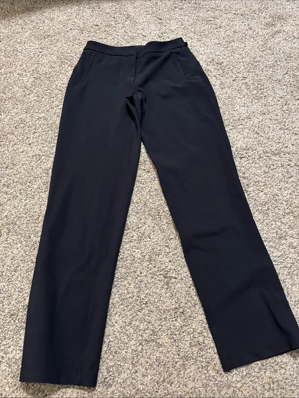 Lululemon On The Move Pant *Lightweight size 2 - Image 3