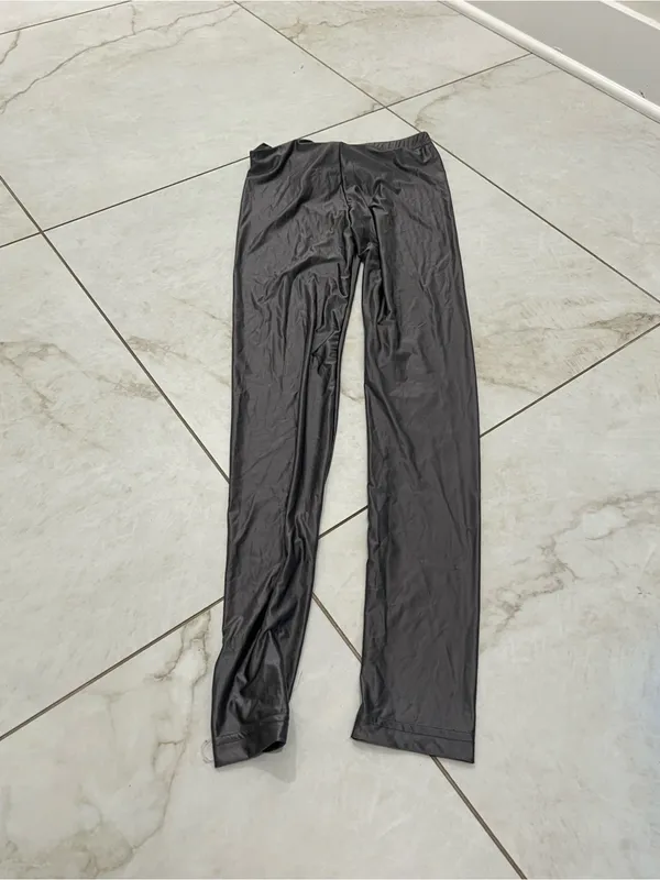 NWT Urban Outfitters Gray Metallic Liquid Leggings Size S/M - Image 6