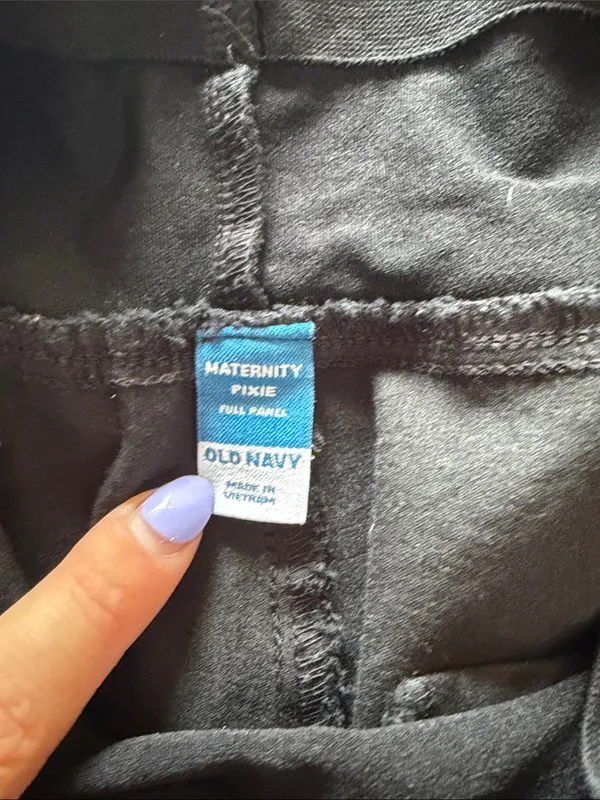 Old Navy Pixie Maternity Pants - Image 3