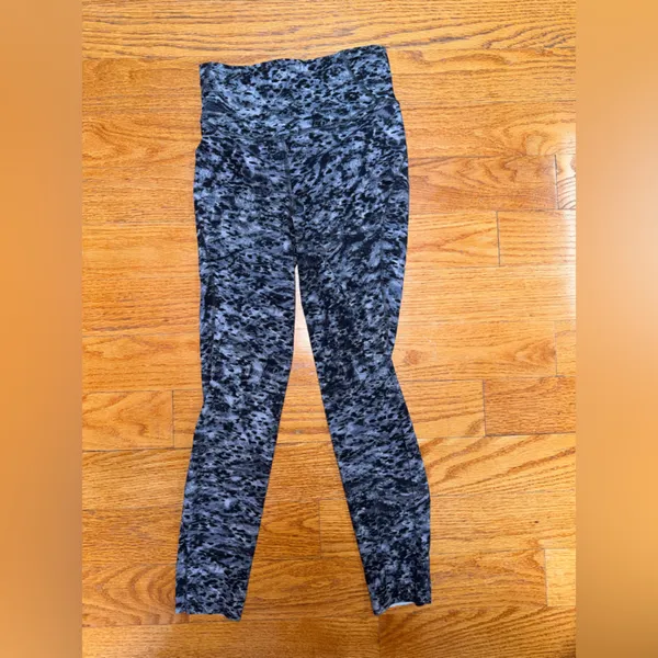 🌸lululemon athletica Black & Gray Marled Active Leggings - Image 2