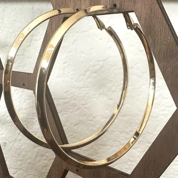 Gold tone large hoop earrings - Image 4