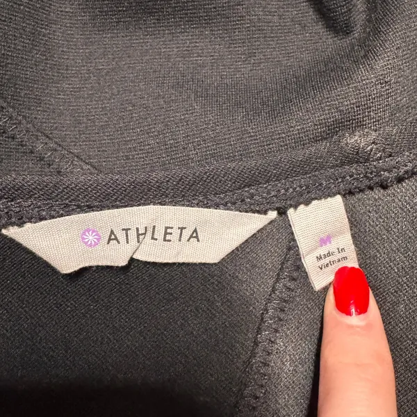 NWT Athleta Illusion Dress Black Short Sleeve V Neck Sheath Knee Length Medium M - Image 6