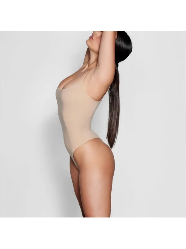 SKIMS fits everybody cami thong bodysuit color sand NWT size XS - Image 2