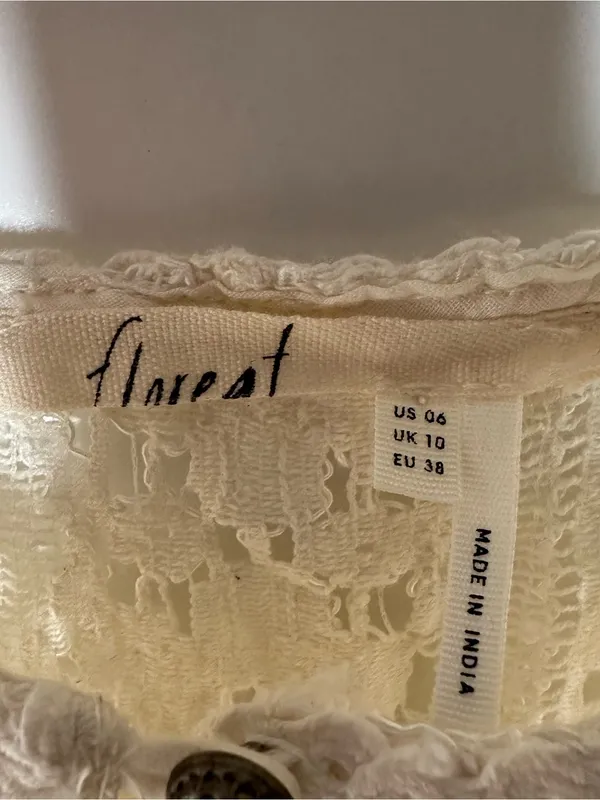 Anthropologie Floreat Cream Lace Henley Top Size 6 - Image 6