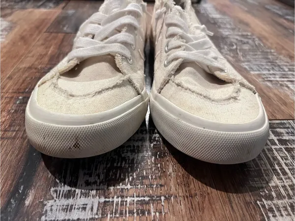 JELLYPOP Cream Off-White Pull-On Sneakers 8.5M - Image 4