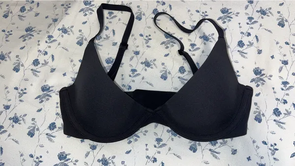 SKIMS Plunge Bra - Image 2