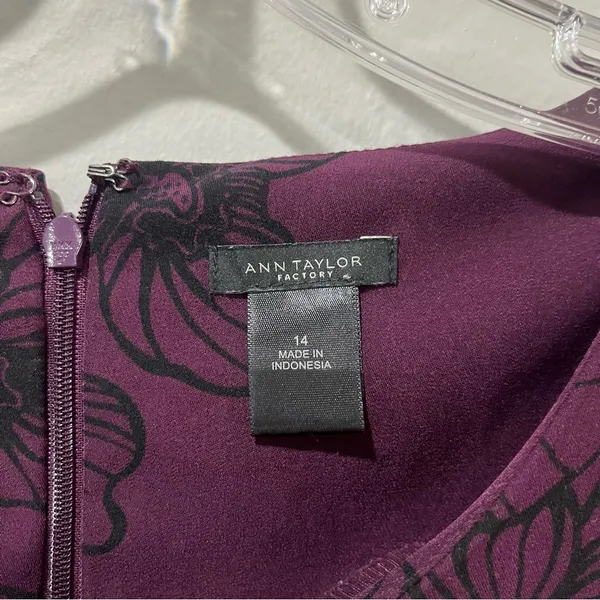 Ann Taylor Factory Purple Shift Dress Size 14 Long Balloon Sleeves Flowers‎ - Image 5