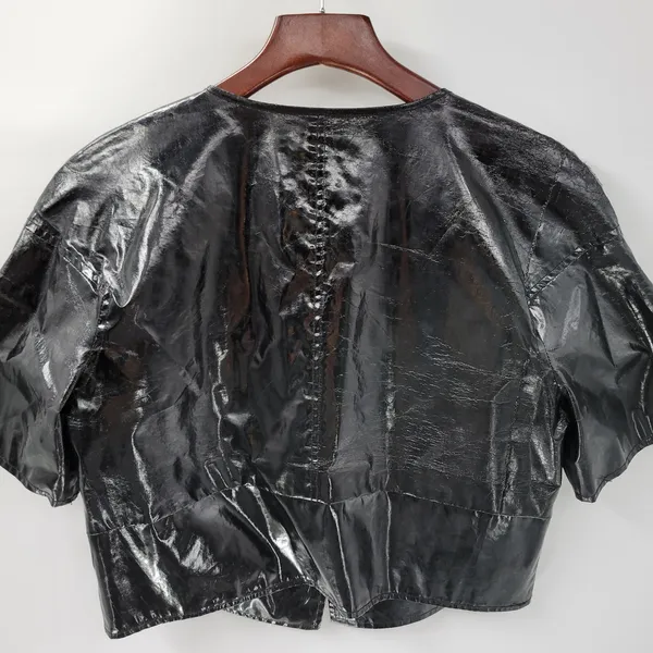 Walter Baker Shirt Womens 8 Black Faux Leather Buttons Asymmetrical Cropped - Image 15