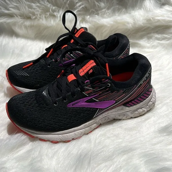Brooks Adrenaline GTS 19 size 6.5M.‎  B69 - Image 2