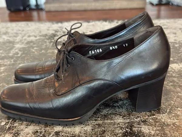 Cole Haan Brown Leather Made In Italy Lace Up Shoes 2.5" Heel Size 8.5 - Image 2