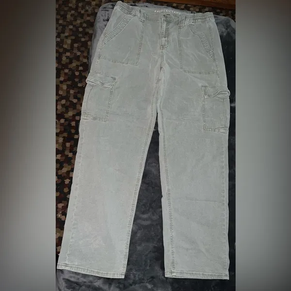 American Eagle Cargo Stretch Straight Pant in Green Size 14 Regular - Image 12