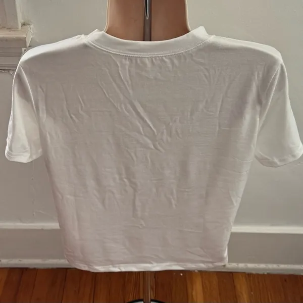 NWOT white graphic martini glass T-shirt, size M crewneck festival summer - Image 2