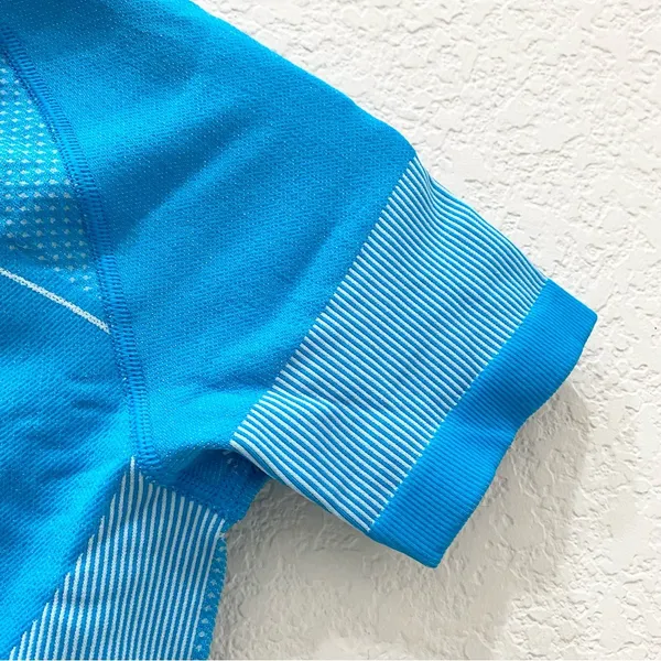 GYMSHARK Neon Blue Ultra Seamless Crop Top Size S - Image 6
