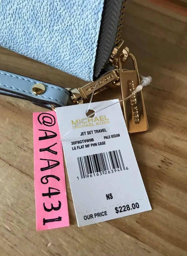 Michael Kors Wallet - Image 3