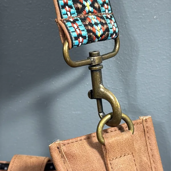 Crossbody purse with removable strap snap closure pocket brown black interior - Image 6