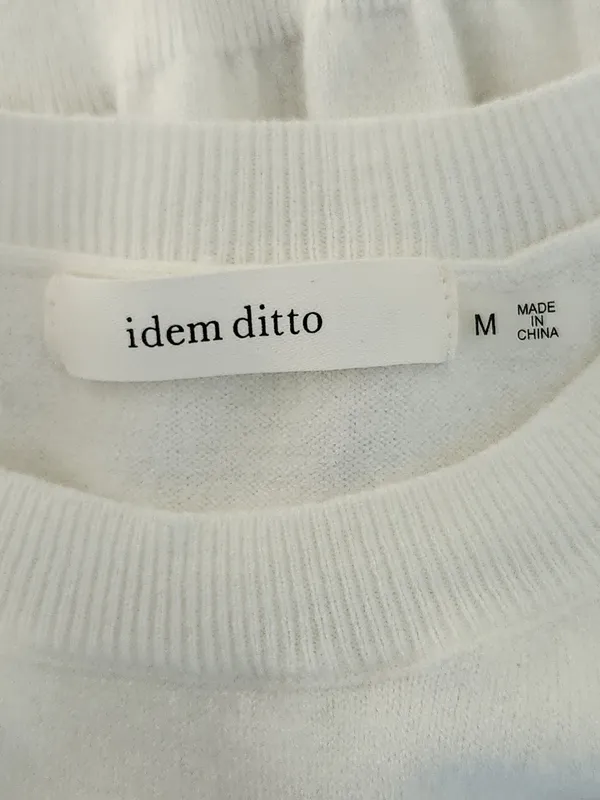 Idem Ditto White Cropped Sweater with Sheer Sleeves Size Medium Flaw - Image 9