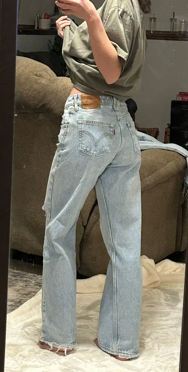 Levi’s Low Loose Jeans - Image 2