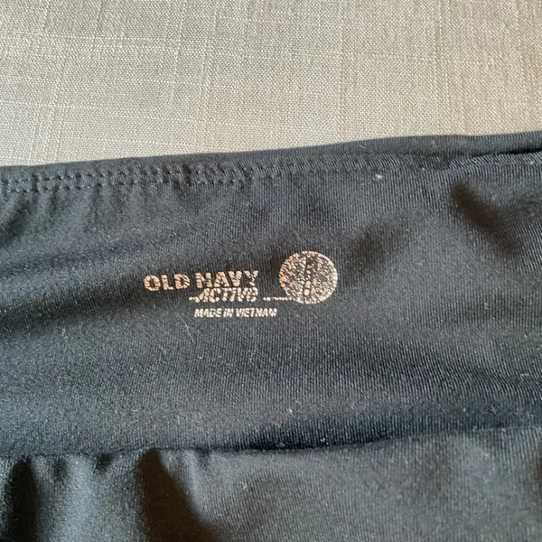 Old Navy Black Activewear Leggings - Image 3