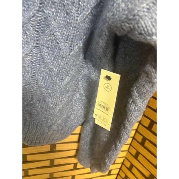 No Boundaries Blue V Neck‎ Sweater Size Medium - Image 3