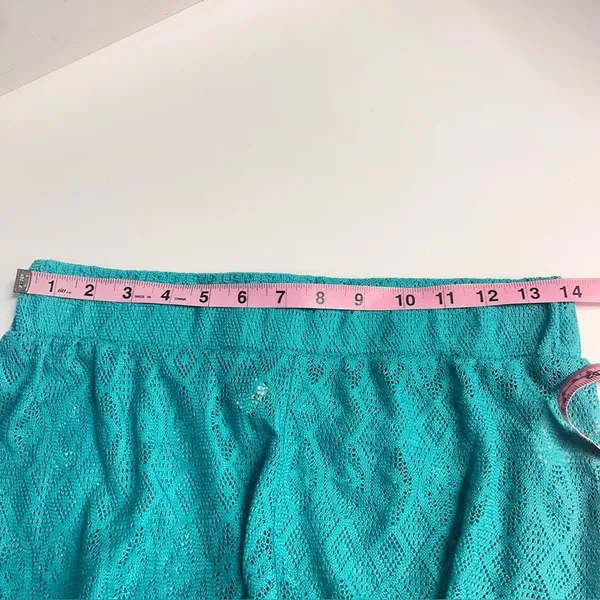 NWT crochet beach shorts lightweight‎ see through teal swim cover up medium - Image 3