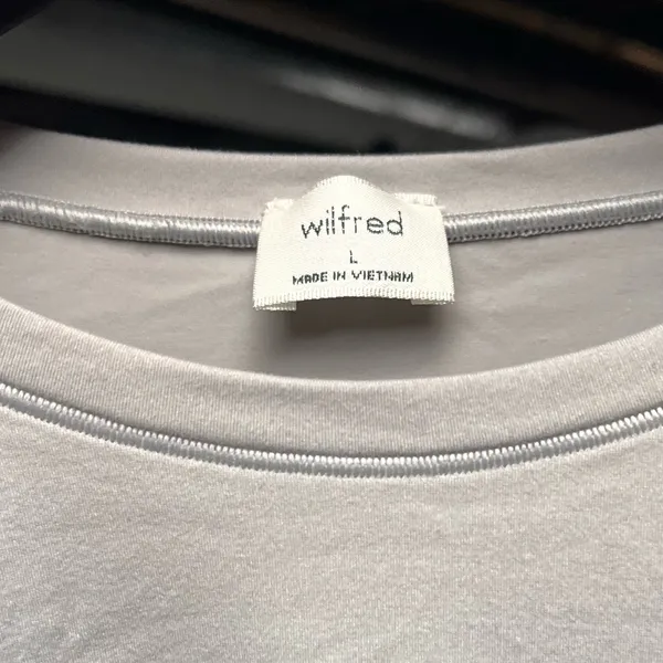 Aritzia Wilfred (Re)Touch Dauphine Long Sleeve Top White Fitted Crew Size L - Image 5