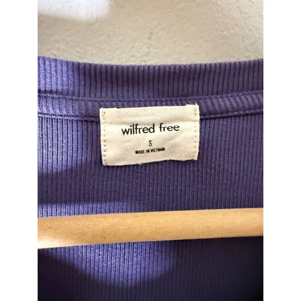 Wilfred Free Aritzia Purple Ribbed Long Sleeve Crop Top Small Tencel Modal - Image 3