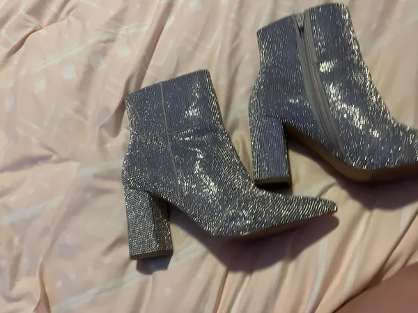 Madden Girl Pumps - Image 5