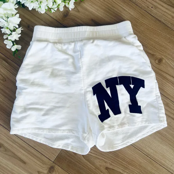 White Zara NY Shorts - Image 2