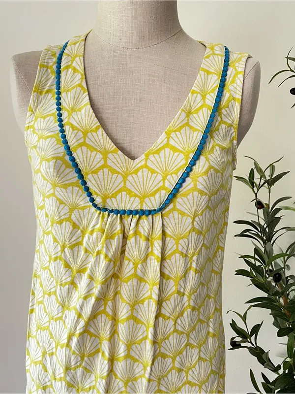 Boden Sleeveless chartreuse and teal Shell-Print cotton Dress - Image 2