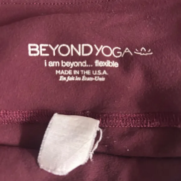 Beyond Yoga Ruched‎ Leggings Maroon Small - Image 6