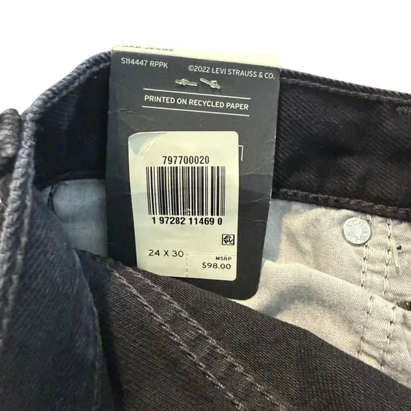 Levi's Women Dad Jeans in Rosie Posie, Size 24/Inseam 30 - Image 5