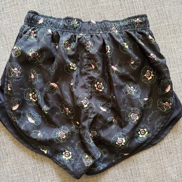 Nike Dri-FIT Women's Black Floral Lined Running & Jogging Shorts Size S - Image 8