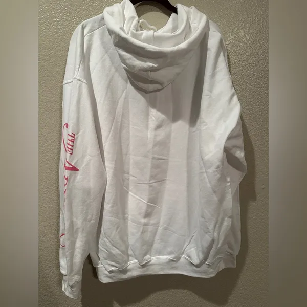 NWOT Disney the Aristocats white Hoodie ft Marie, Berlioz, and Toulouse XL - Image 4