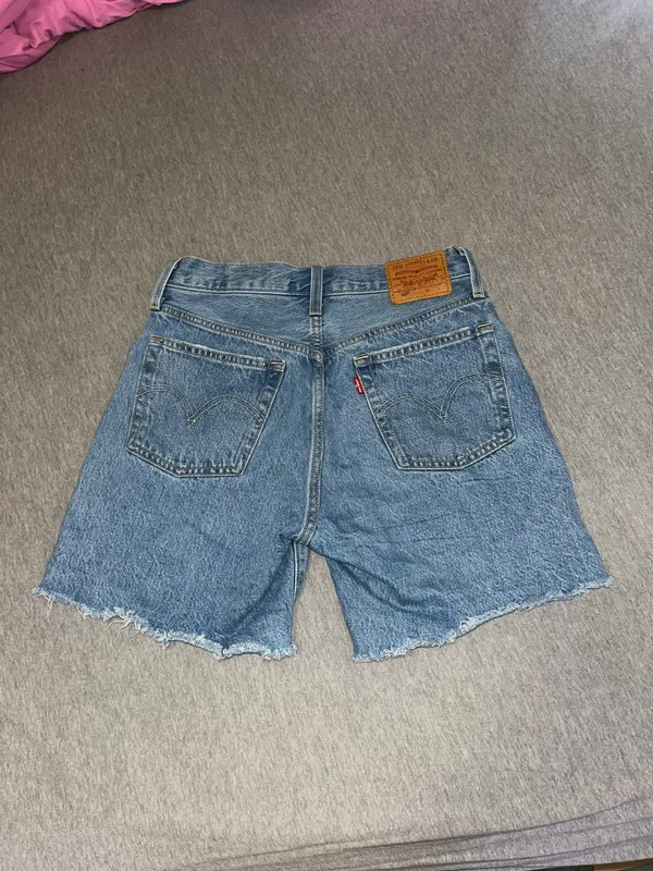 Levis Shorts - Image 3