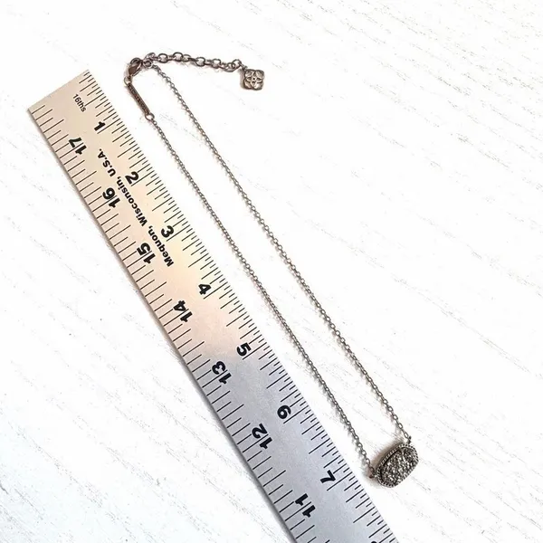 Kendra Scott Elisa Silver Tone Drusy Necklace - Image 4