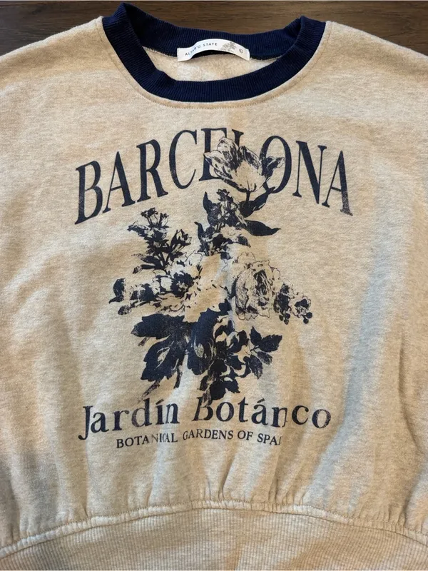 Altard State Barcelona Floral Cropped Sweatshirt Size Medium - C59-018 - Image 4
