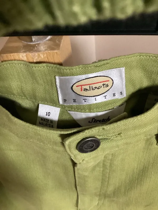 Talbots Apple Green Monochrome Set Diamond Textured Knit Shell and Petite Stretc - Image 3