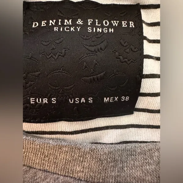 DENIM and Flower Halloween Witches Be Crazy Tee NWOT - Image 4