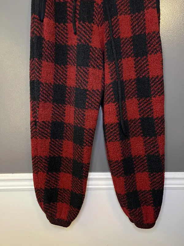 Skims Pants Womens L/XL Red Black Plaid Fuzzy Knit Jogger Lounge Zip Pockets - Image 3
