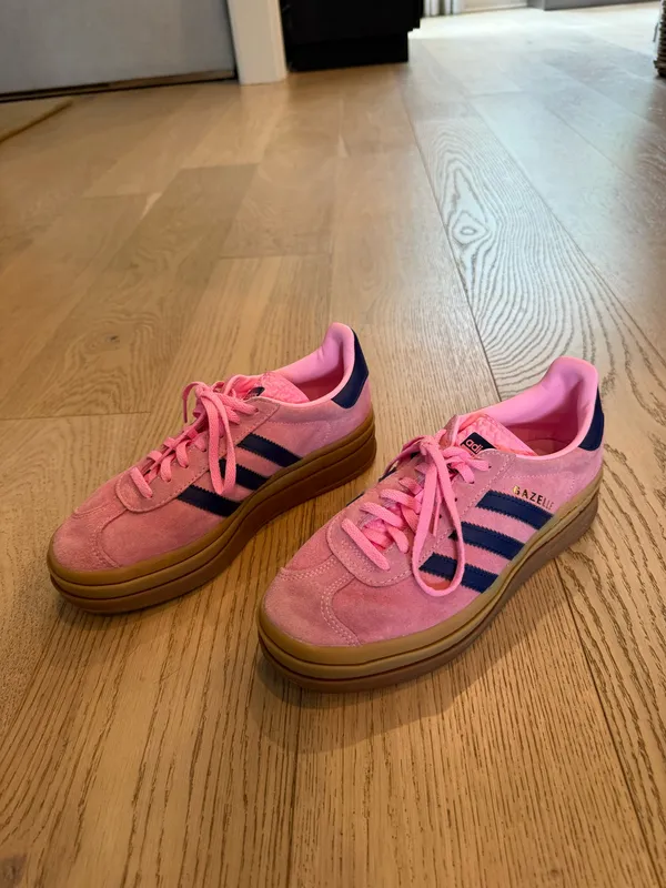 Adidas Shoes - Image 3