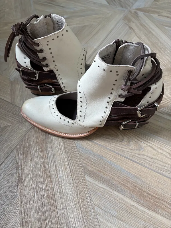 FREEBIRD by Steven Desert Ankle Booties White Multi Size 10 Bohemian Neutral Western - Image 5