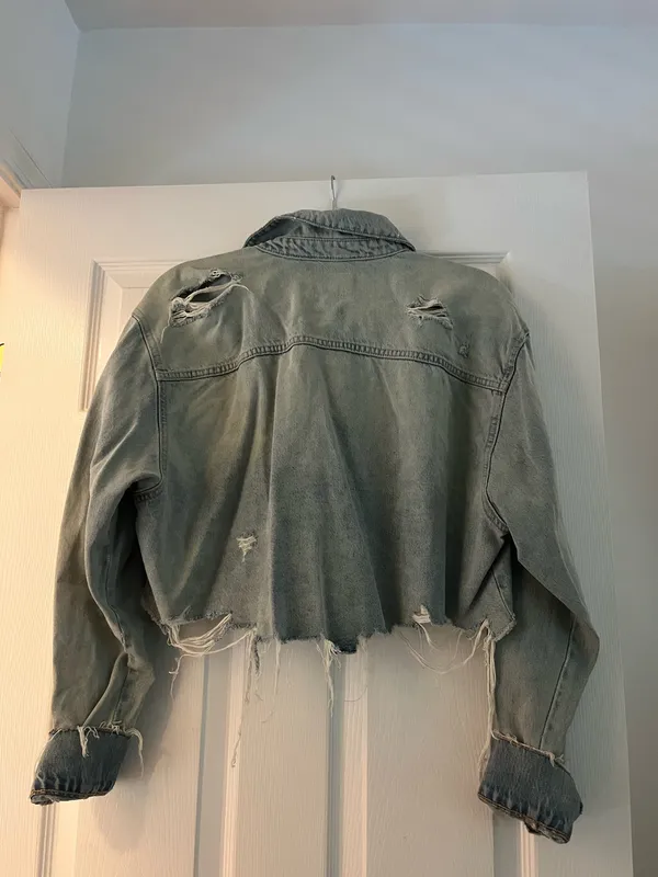 ZARA Jean Jacket Cropped Denim Distressed - Image 3